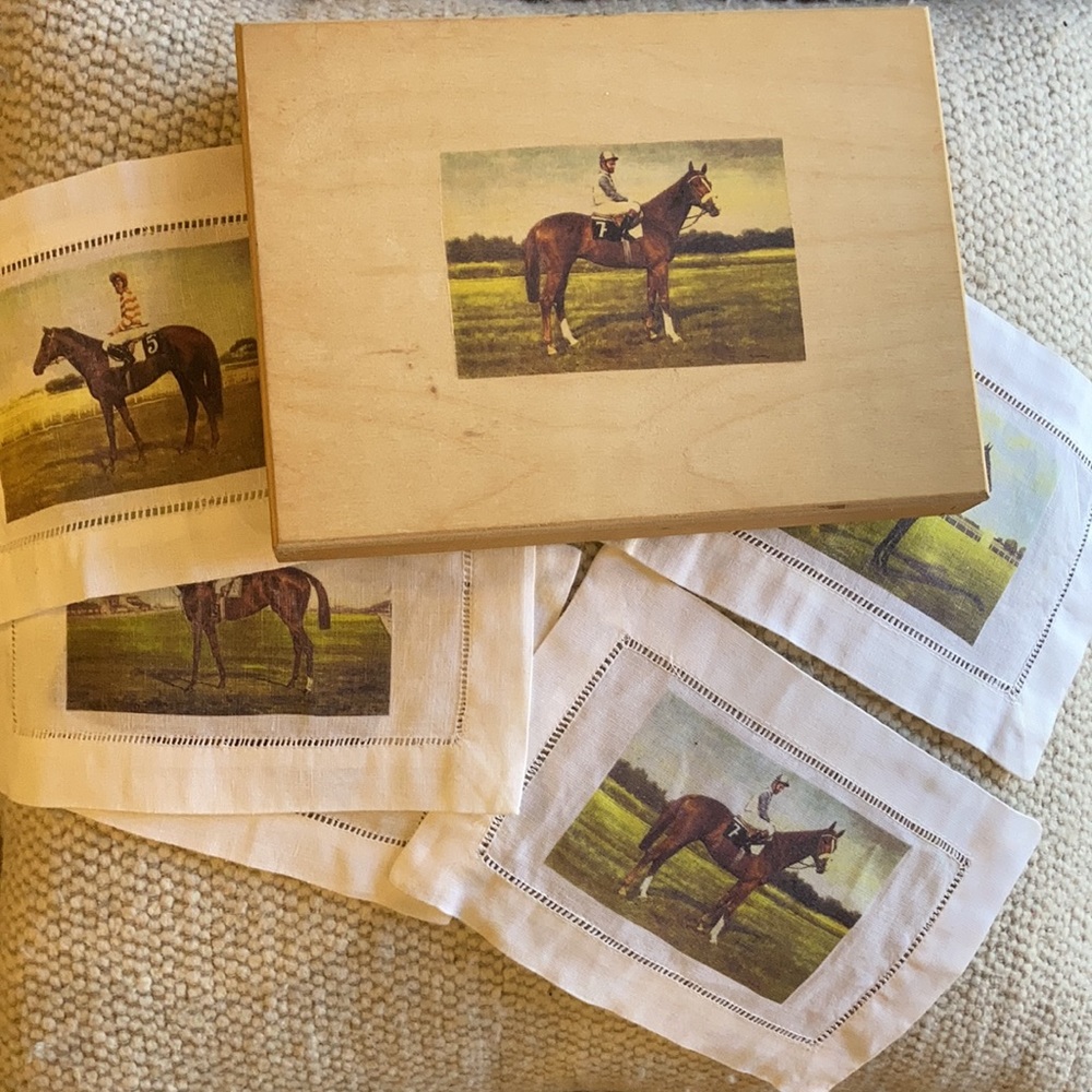 Box of Vintage Equestrian Linen Napkins #Kentuckyderbyparty